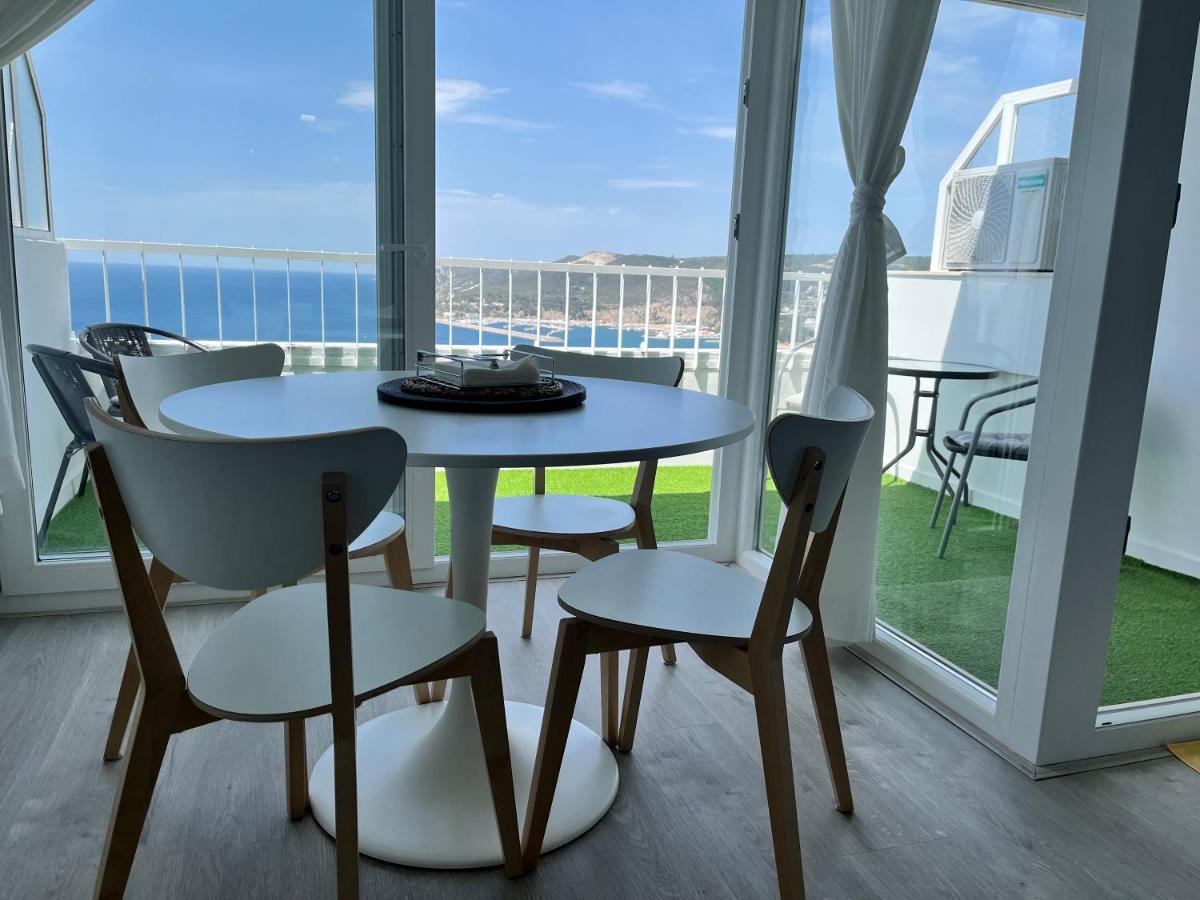 Axenic Retreat - Panoramic Ocean View, Sleeps 4, Ensuite Bathroom, New Redesign Sesimbra Extérieur photo