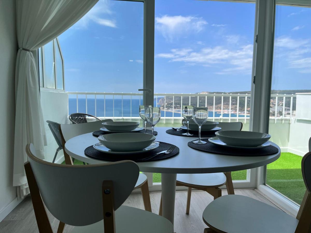 Axenic Retreat - Panoramic Ocean View, Sleeps 4, Ensuite Bathroom, New Redesign Sesimbra Extérieur photo