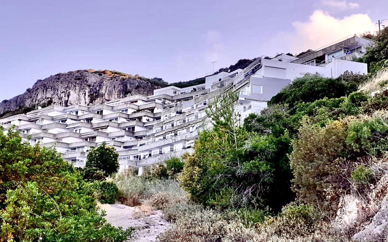 Axenic Retreat - Panoramic Ocean View, Sleeps 4, Ensuite Bathroom, New Redesign Sesimbra Extérieur photo