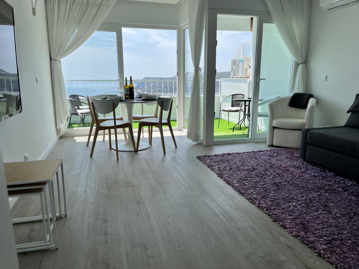 Axenic Retreat - Panoramic Ocean View, Sleeps 4, Ensuite Bathroom, New Redesign Sesimbra Extérieur photo