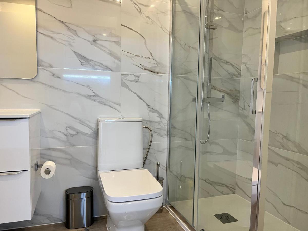 Axenic Retreat - Panoramic Ocean View, Sleeps 4, Ensuite Bathroom, New Redesign Sesimbra Extérieur photo